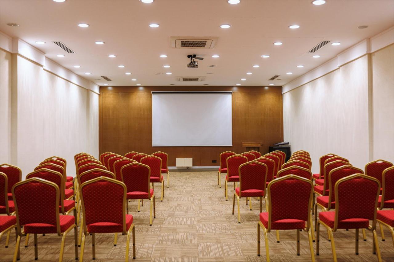 Ramada By Wyndham Cappadocia Hotel Ortahisar Ngoại thất bức ảnh