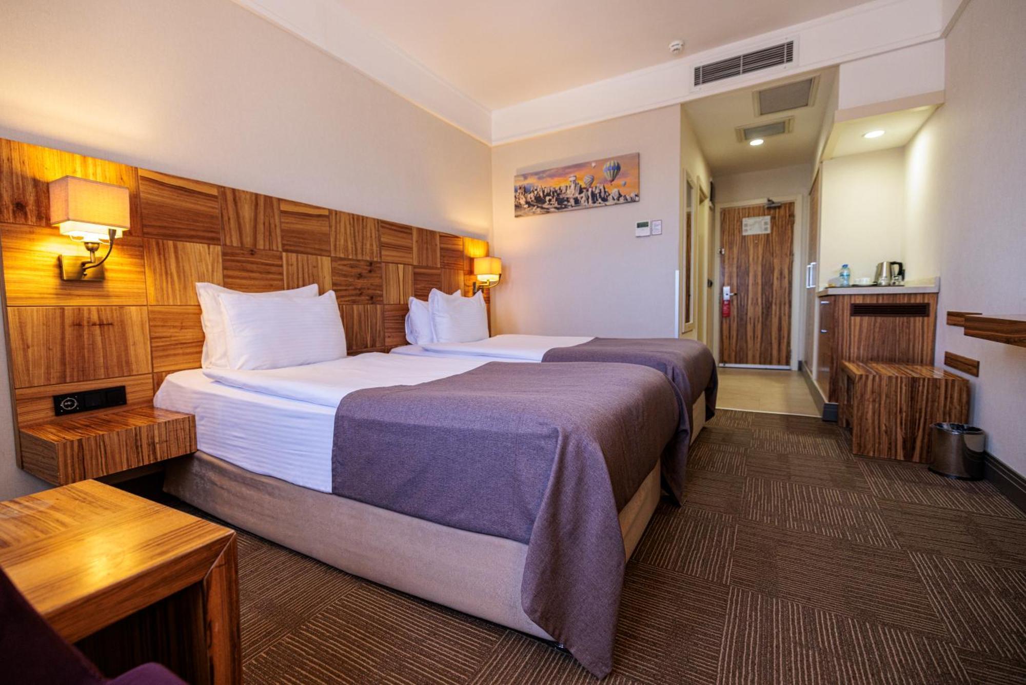 Ramada By Wyndham Cappadocia Hotel Ortahisar Ngoại thất bức ảnh